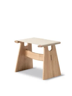 Seto Stool, eg lys olie fra<Fredericia Furniture Sale