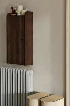 Sill Wall Cabinet fra<Ferm Living Hot