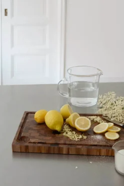 Skagerak Dania skærebræt 50x27 fra<Fritz Hansen Hot