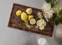 Skagerak Dania skærebræt 50x27 fra<Fritz Hansen Hot