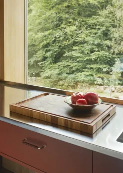 Skagerak Dania skærebræt 56x35 fra<Fritz Hansen Online