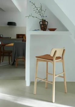 Skagerak Hven Barstol fra<Fritz Hansen Best