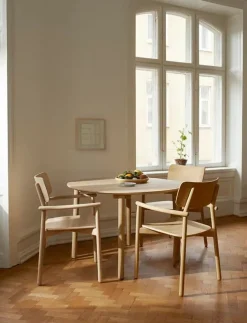 Skagerak Hven Spisebord Ø110 fra<Fritz Hansen Hot