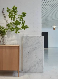 Skagerak Jut High Cabinet fra<Fritz Hansen