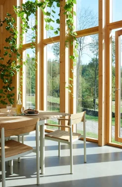 Skagerak Pelagus Armstol, light ivory fra<Fritz Hansen Sale