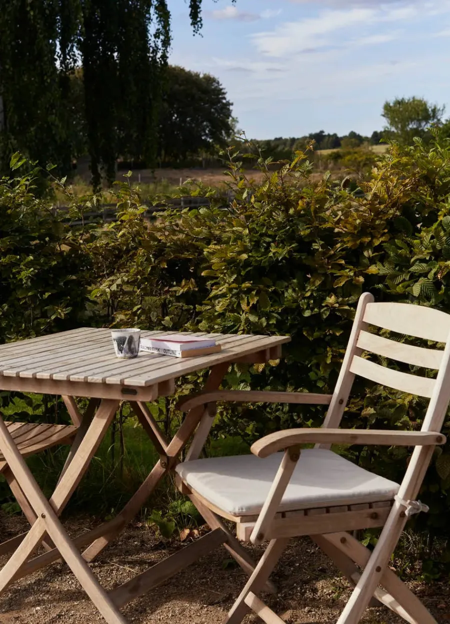 Skagerak Selandia Sæt, 2 stole og bord 75 fra<Fritz Hansen Clearance