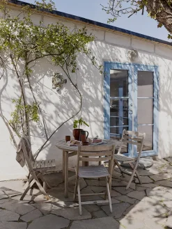 Skagerak Selandia Sæt, 2 stole og bord 75 fra<Fritz Hansen Clearance