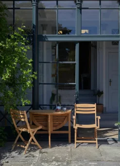 Skagerak Selandia Sæt, 4 stole og bord 147 fra<Fritz Hansen