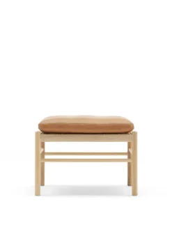 Skammel til Colonial Chair af Ole Wanscher<Carl Hansen & Søn Clearance