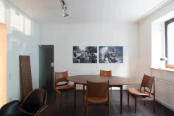 Sølvbordet af Finn Juhl<House of Finn Juhl New