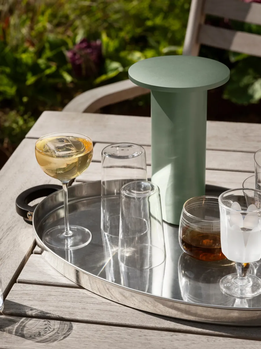 Solae Portable lampe af Cecilie Manz<Fritz Hansen Clearance