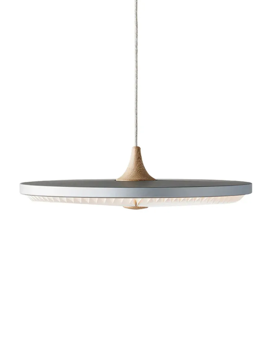 Soleil pendel medium, lys eg, plast skærm fra<Le Klint New