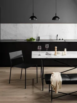 Spisebord 230, sort marmor fra HANDVÄRK<Handvärk Outlet