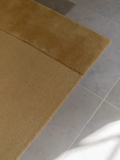 Split Plains Tæppe, White fra<Linie Design New