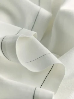 S.R. Table Cloth 03 fra<Louise Roe Clearance