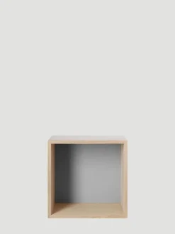 Stacked Reol m. Låge fra<Muuto Clearance