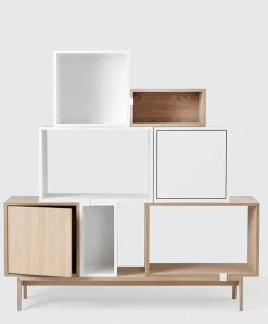 Stacked Reol m. Låge fra<Muuto Clearance
