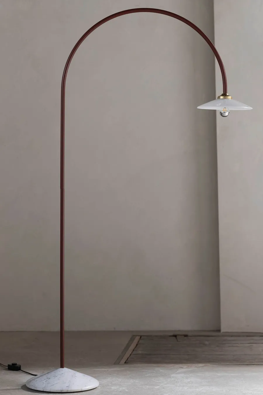 Standing Lamp No. 2 Marble fra<Valerie Objects Outlet