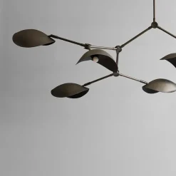 Stingray Chandelier, bronze fra<101 Copenhagen Discount