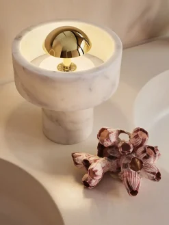 Stone Portable Bordlampe fra<Tom Dixon New