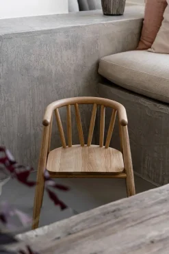 Storm Børnestol, eg fra<Oaklings Sale