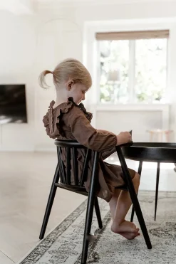 Storm Børnestol, sortlakeret eg fra<Oaklings Outlet