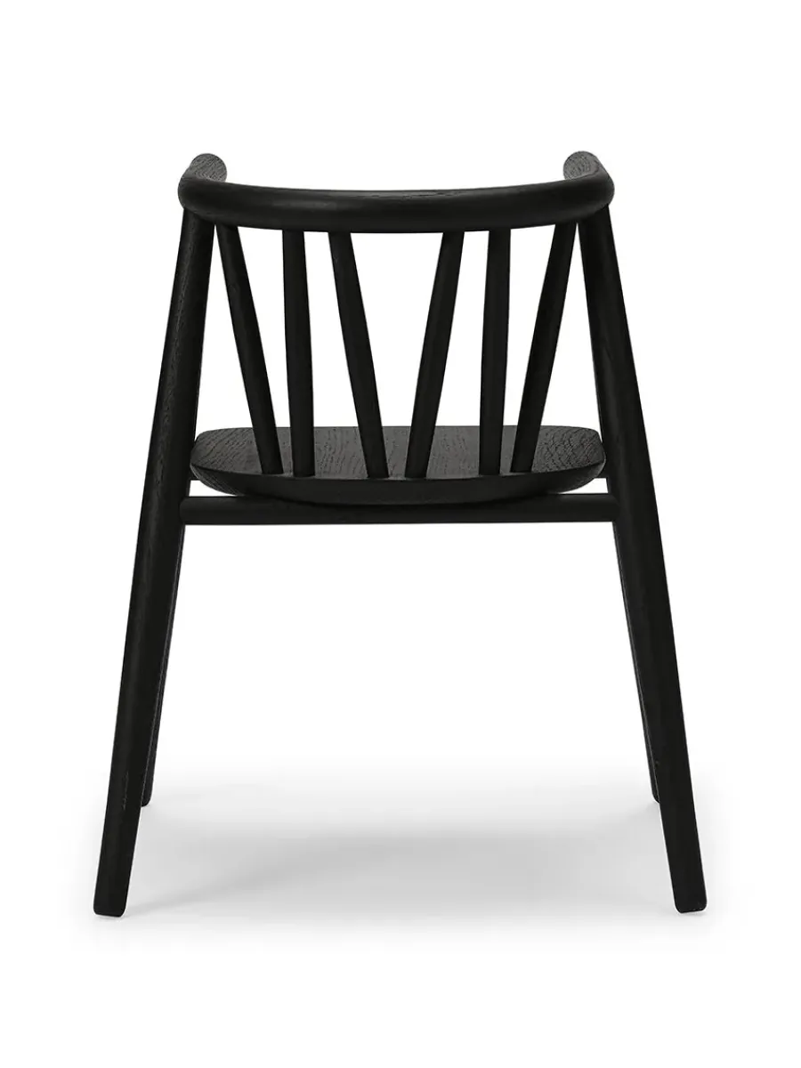 Storm Børnestol, sortlakeret eg fra<Oaklings Outlet
