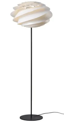 Swirl gulvlampe fra<Le Klint Online