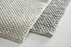 Tact Rug, off white fra<Woud Clearance