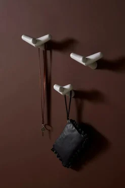 Tail Wing Hook fra<Woud