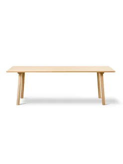 Taro Spisebord fra<Fredericia Furniture Sale