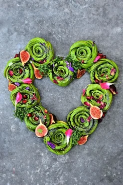 The Avocado Book fra<New Mags Clearance