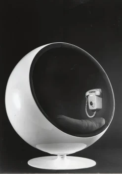 The Ball Chair af Eero Aarnio<Eero Aarnio Originals Online