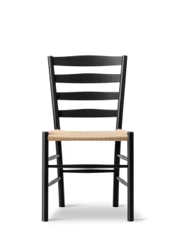 The Klint Chair, sortlakeret eg fra<Fredericia Furniture Clearance