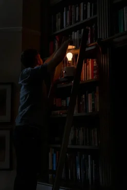 The Muse Portable Lampe, Candlenut White fra<Tala Best