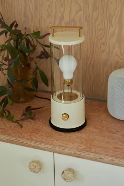 The Muse Portable Lampe, Solid Brass fra<Tala Hot
