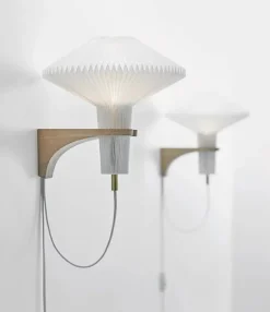 The Mushroom væglampe fra<Le Klint