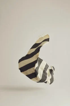 The Sweater Plaid, orange fra<Silkeborg Uldspinderi Clearance