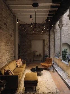 The W Pendant fra<Marset Hot