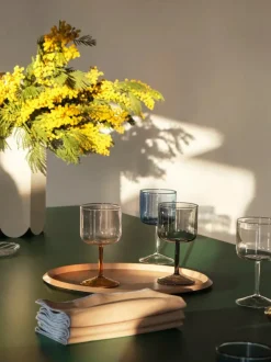 Tint Wine Glass fra<HAY New