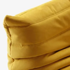 Togo Lænestol fra<Ligne Roset Hot