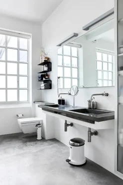 Toiletbørste, sort fra<Vipp Outlet