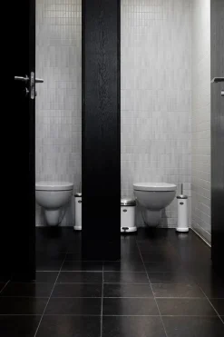 Toiletbørste, sort fra<Vipp Outlet