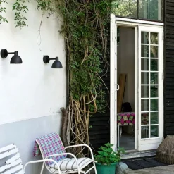 Toldbod 155 væglampe fra<Louis Poulsen Hot