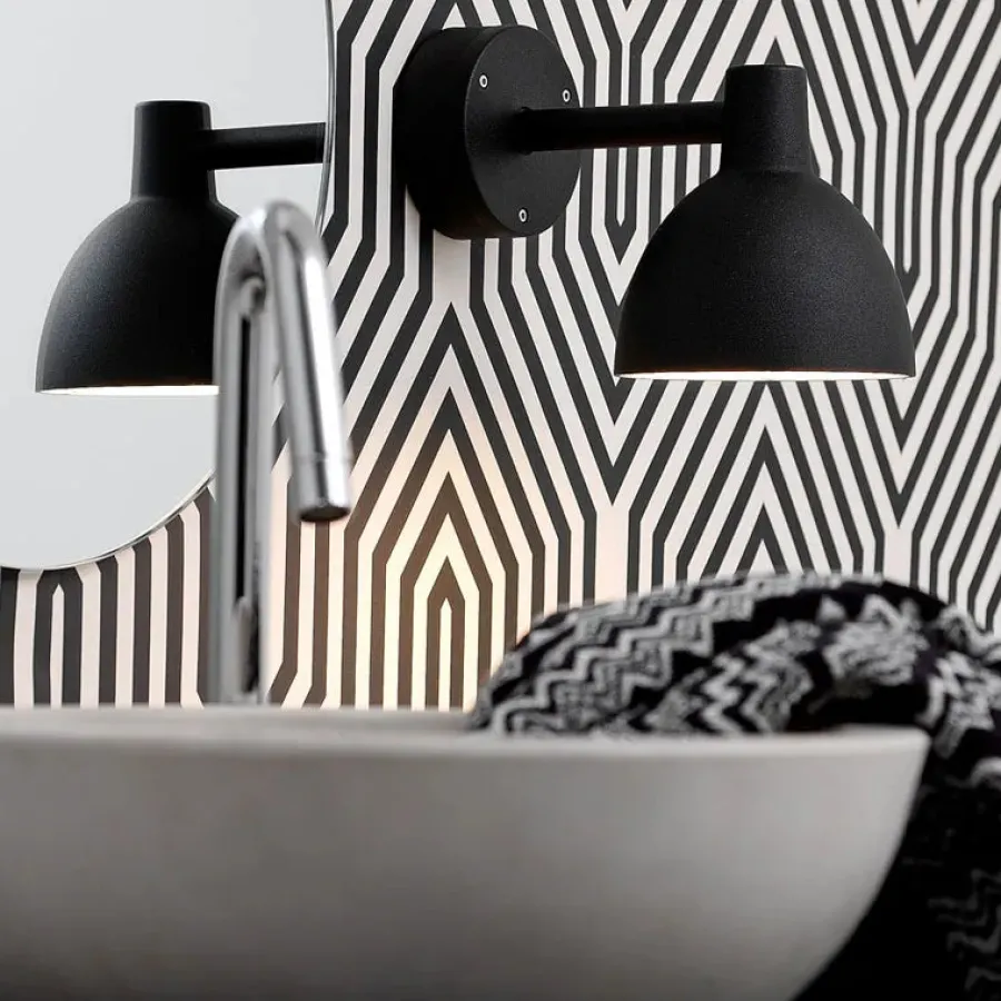 Toldbod 155 væglampe fra<Louis Poulsen Hot