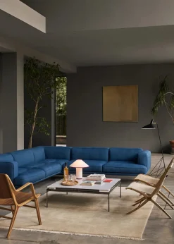 Tripod HM8 Gulvlampe af Hvidt & Mølgaard<&Tradition Online