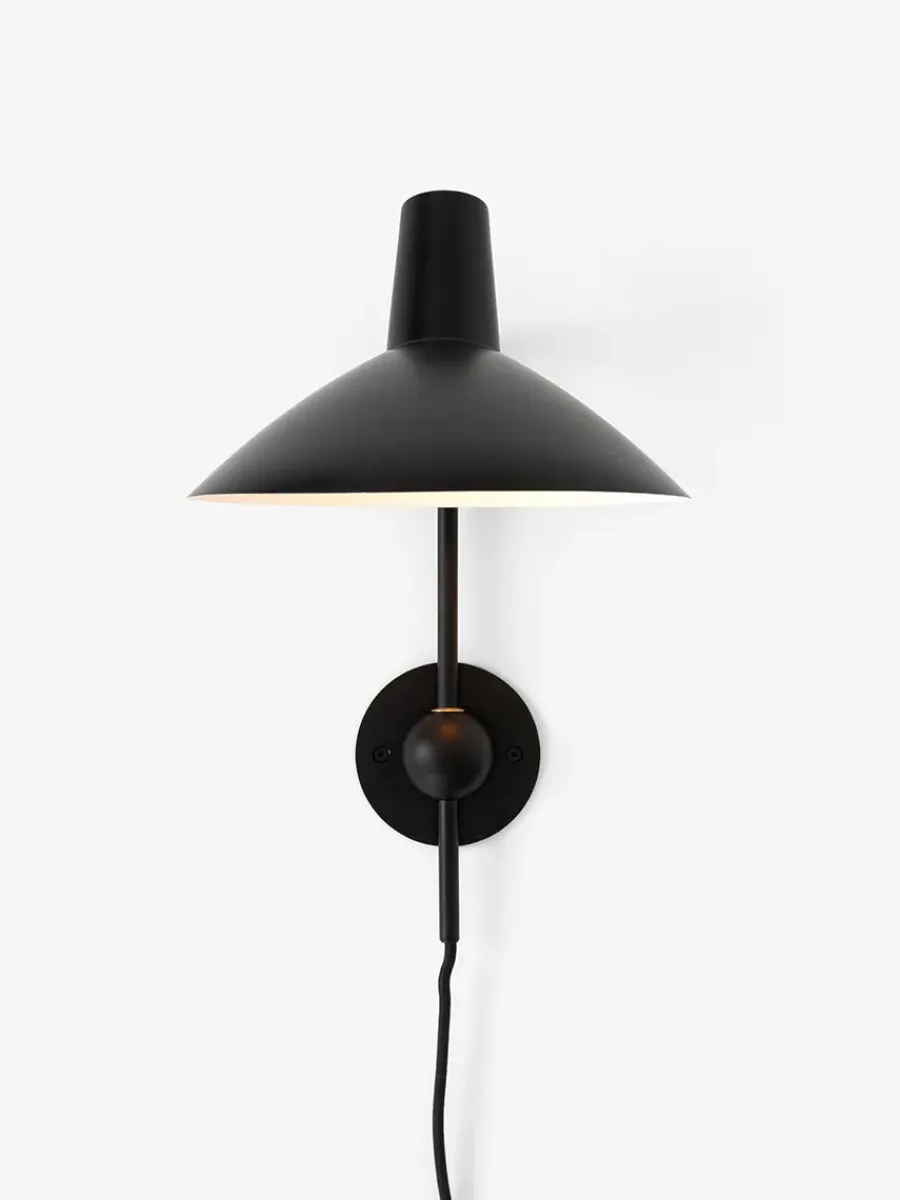 Tripod HM12 Væglampe af Hvidt & Mølgaard<&Tradition Hot