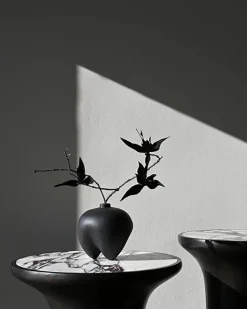 Trumpet Table, Tall fra<101 Copenhagen Online