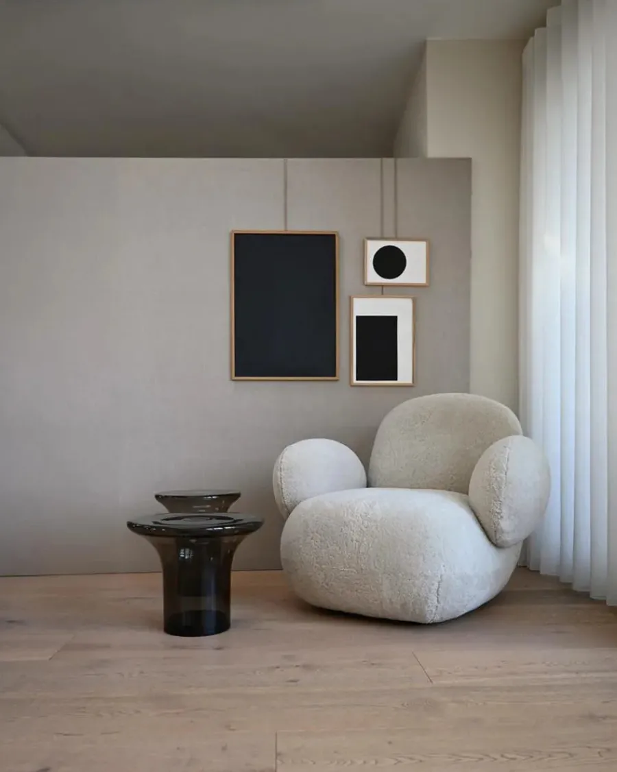 Trumpet Table, Tall fra<101 Copenhagen Online