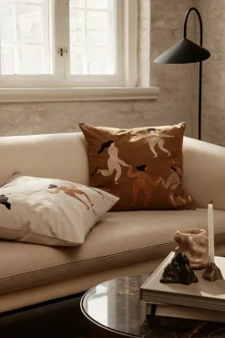 Turn Sofa 2 Bouclé, off-white fra<Ferm Living Online